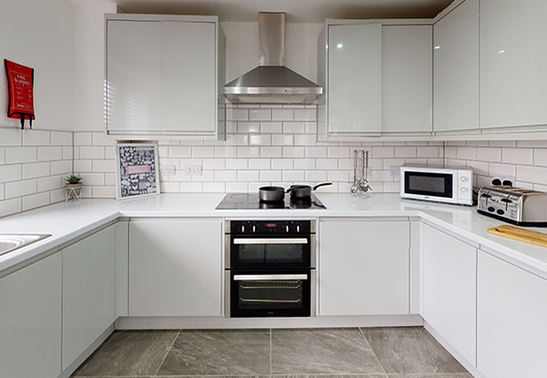 Flat 10 16 18 Grinfield St Kitchen