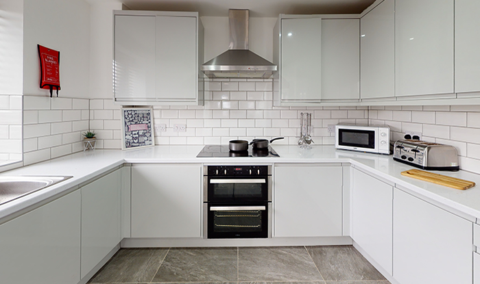 Flat 10 16 18 Grinfield St Kitchen