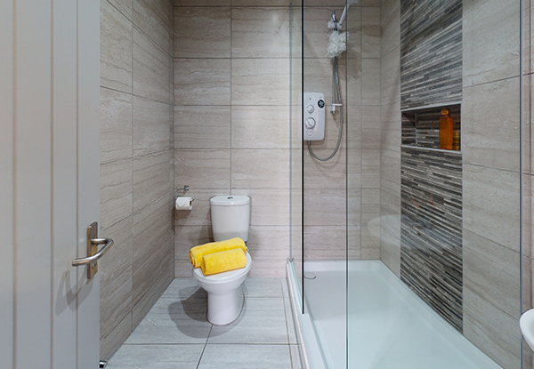 Flat 14 16 18 Grinfield St Bathroom