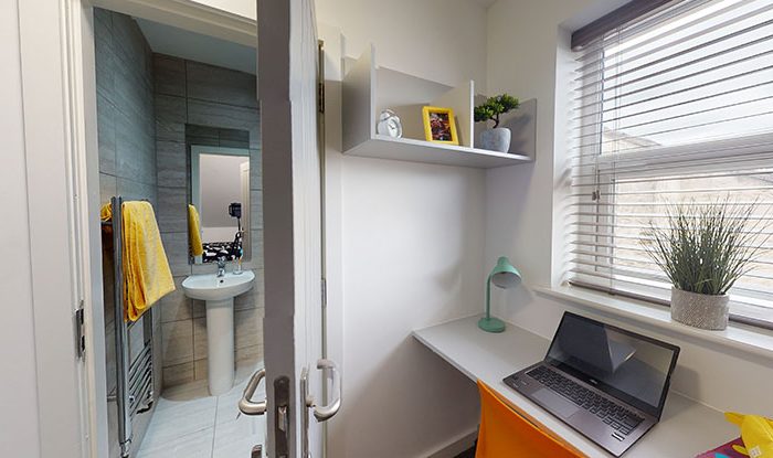 Flat 2 105 Hartington Road 07212022 152537